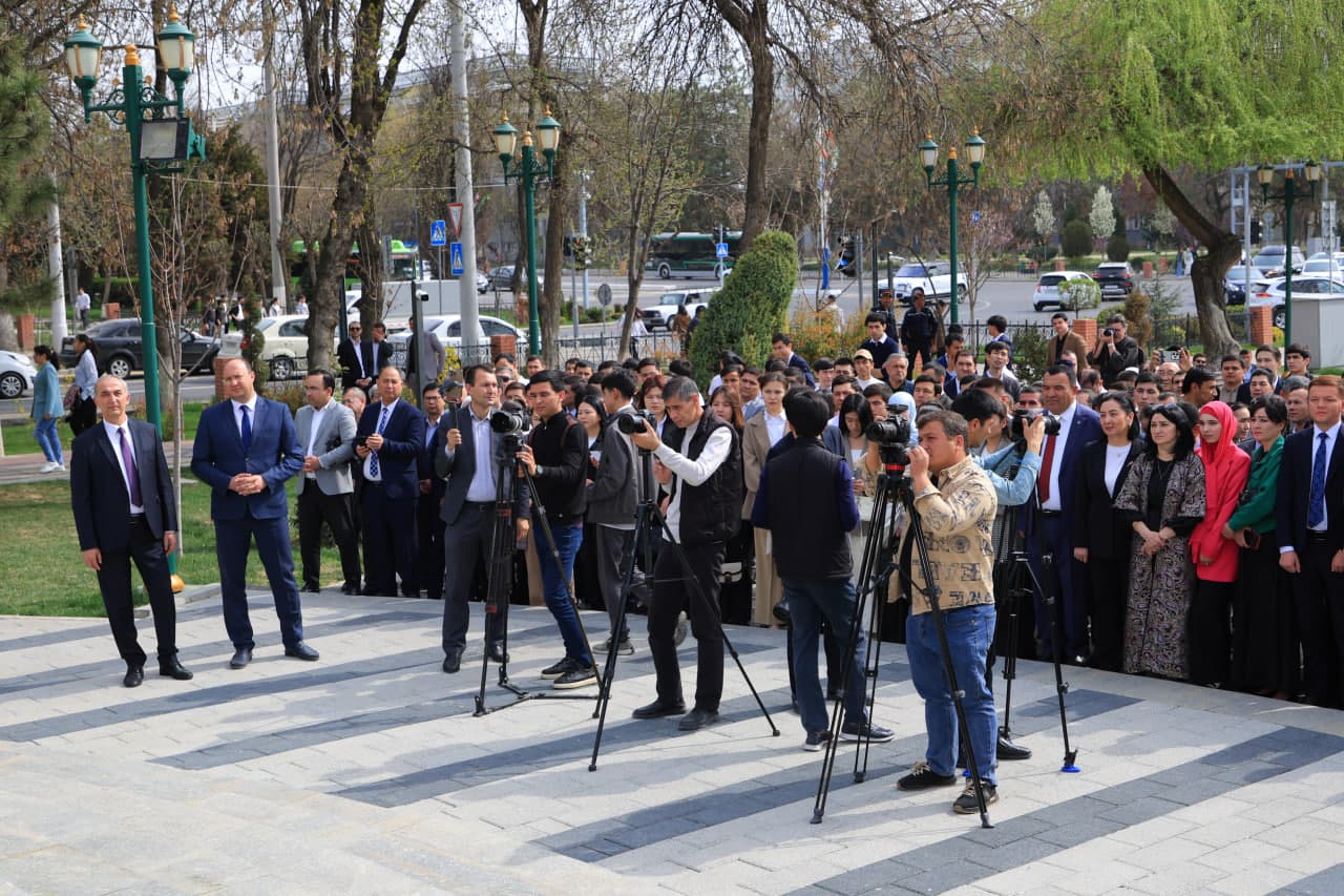 Buyuk ajdodimiz Mirzo Ulugʻbek tavallud kuni munosabati bilan tantanali tadbir boʻlib oʻtdi