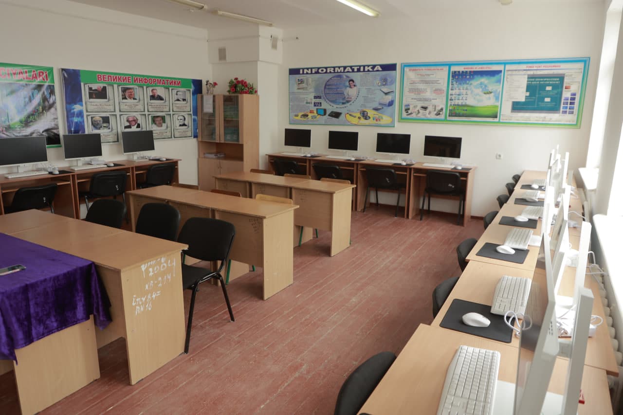 Vazir Nukus shahar 1-sonli politexnikumiga tashrif buyurdi