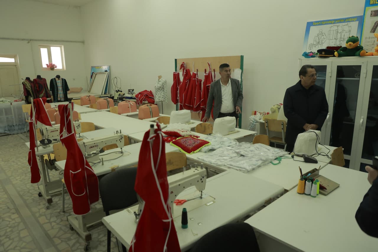 Vazir Nukus shahar 1-sonli politexnikumiga tashrif buyurdi