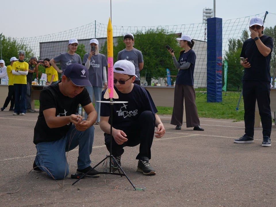 Qanot yozgan yoshlar: "Kelajak muhandislari" festivalida aviatsiya musobaqalari