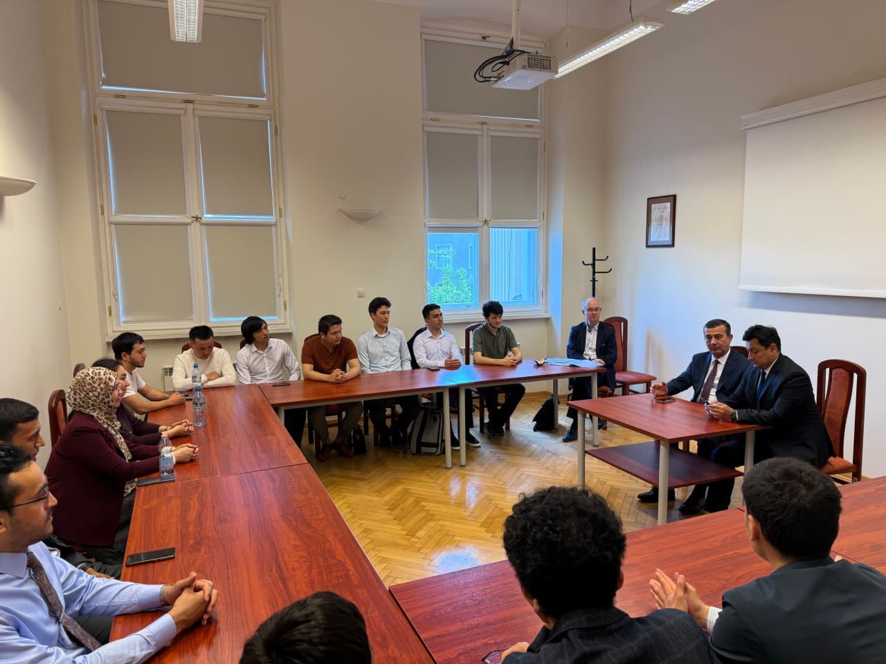 Oʻzbekistonlik talabalar bilan Varshavada uchrashuv boʻlib oʻtdi