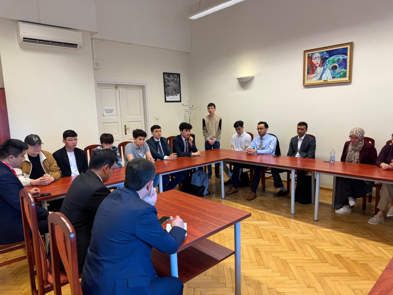 Oʻzbekistonlik talabalar bilan Varshavada uchrashuv boʻlib oʻtdi