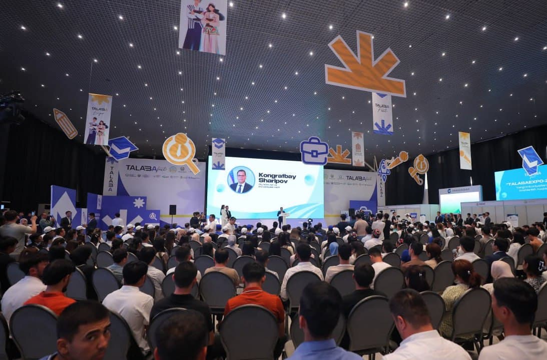 Rahbar va talaba-yoshlar uchrashuvi bo‘lib o‘tdi