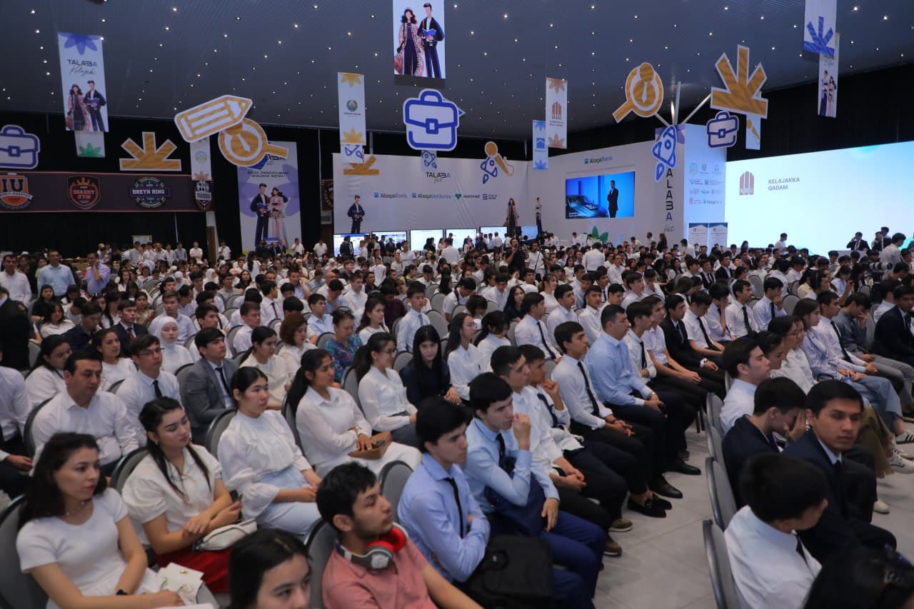 “TalabaExpo–2025” ko‘rgazmasi doirasida nufuzli oliy ta’lim tashkilotlarining taqdimotlari bo‘lib o‘tdi