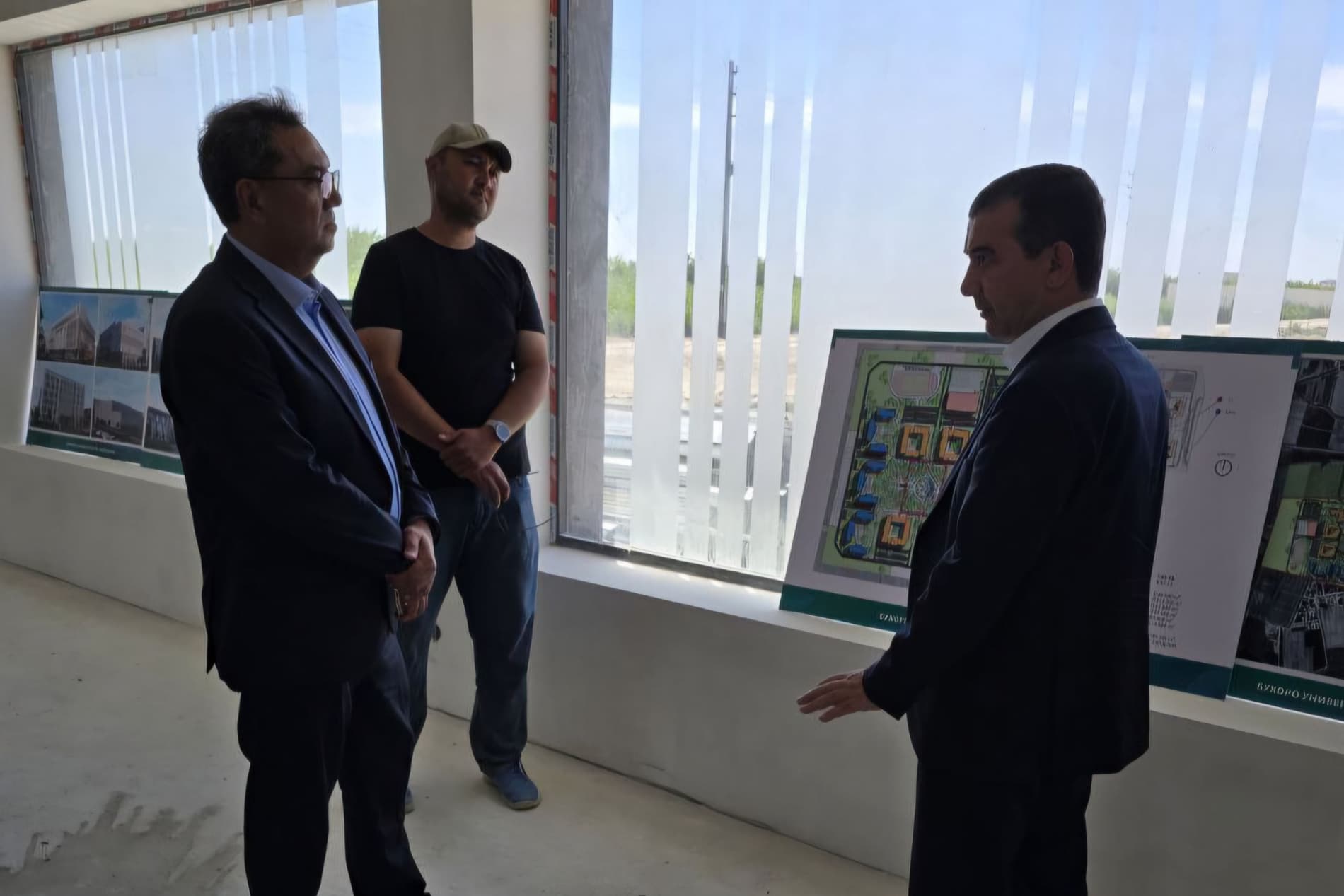 Buxoro davlat universitetining yangi kampusi qurilishi joyiga chiqib o‘rganildi