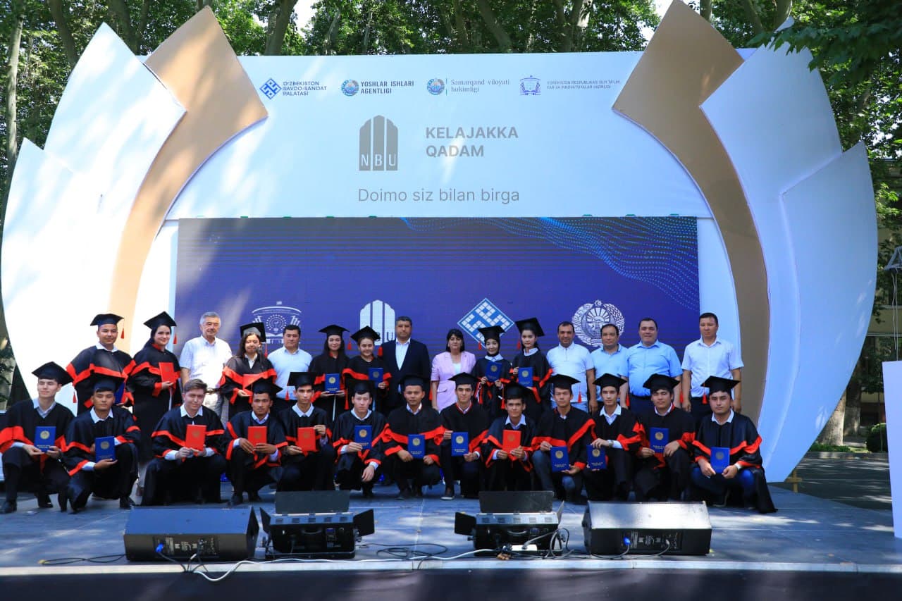 “TalabaExpo – 2025”: Samarqanddagi nufuzli oliygohlar taqdimot o‘tkazdi, bitiruvchilarga diplomlar tantanali topshirildi