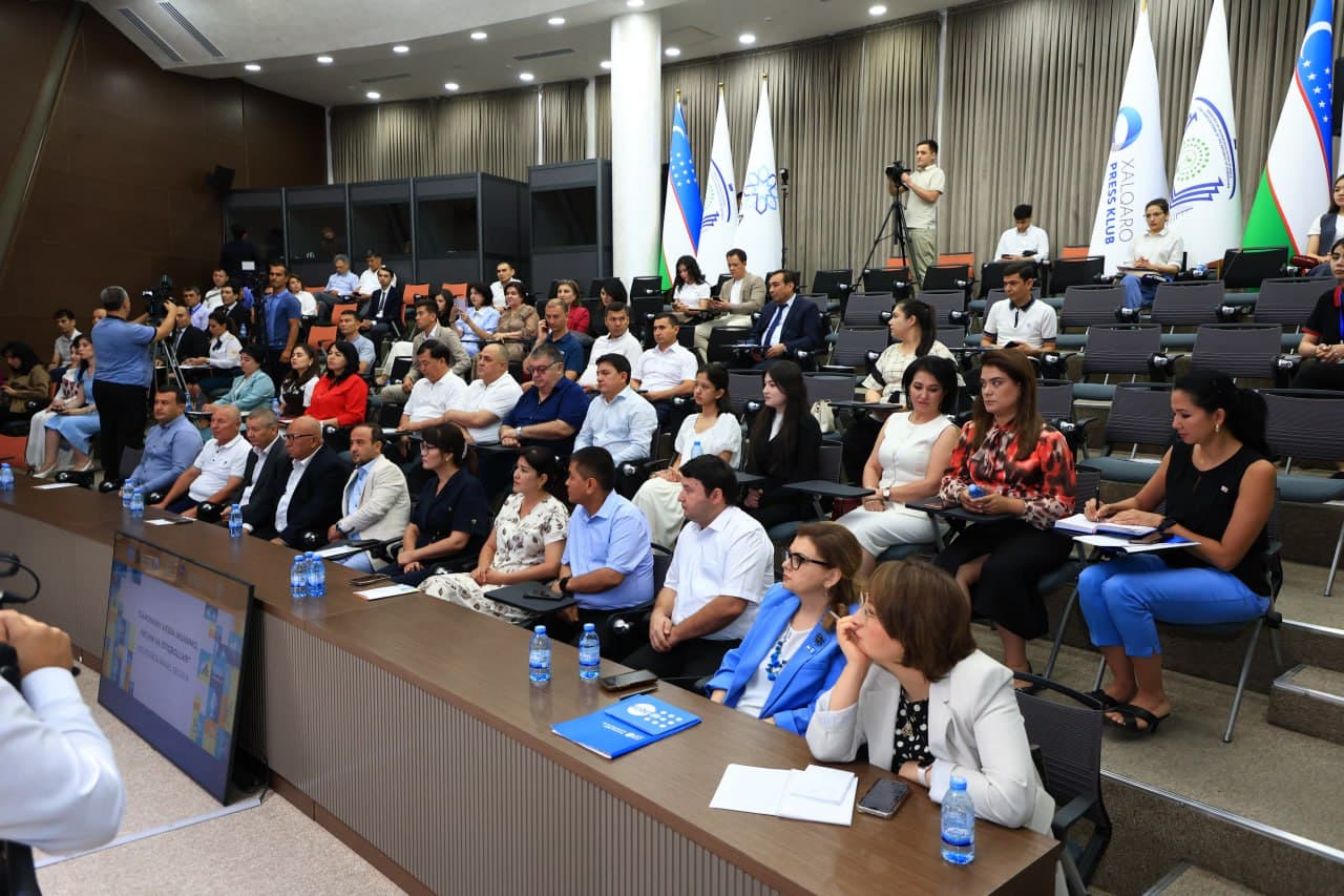 "OAV haftaligi" doirasidagi panel sessiya: zamonaviy media, dolzarb muammolar va istiqbollar muhokamada