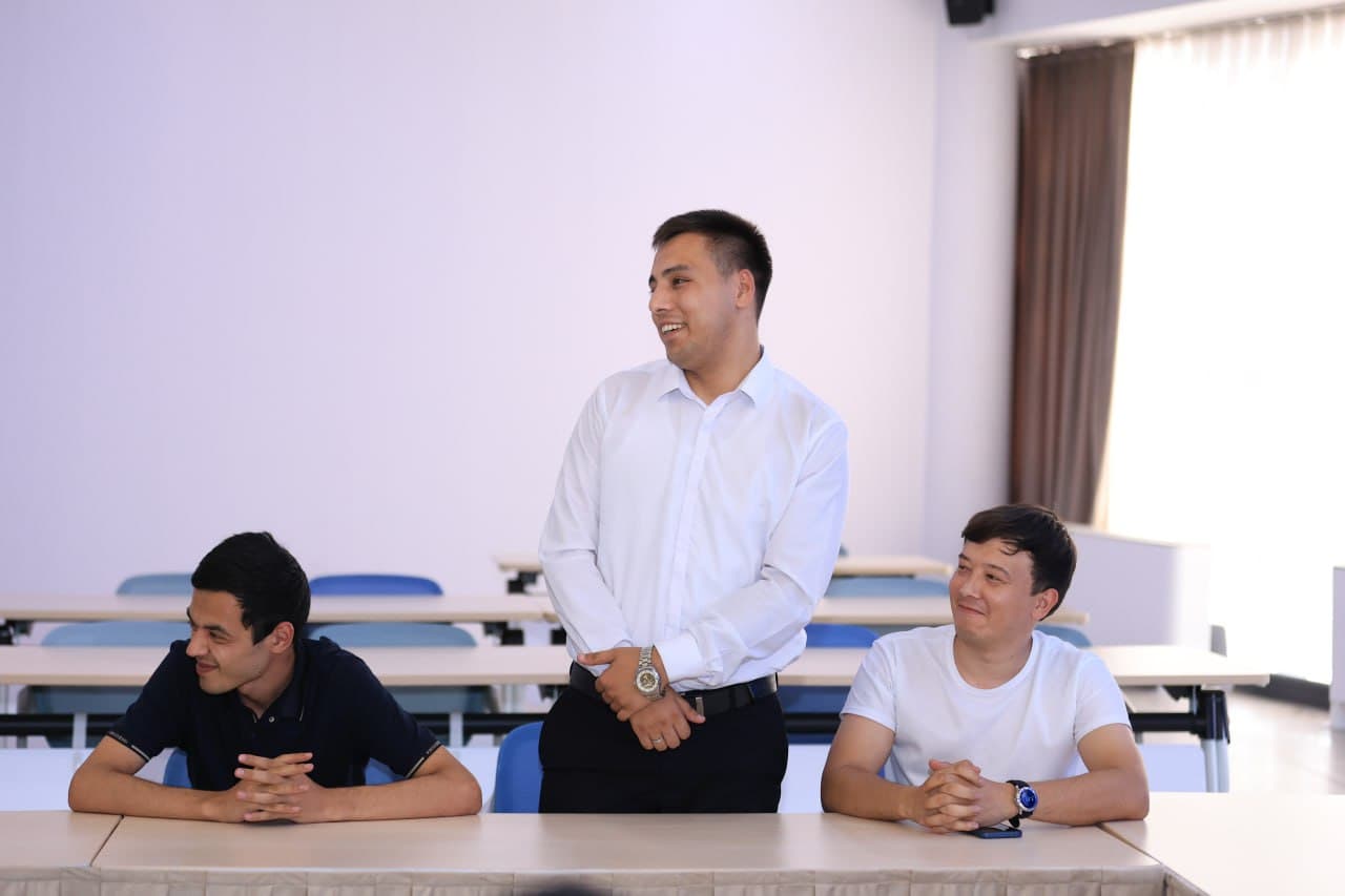 Oliy ta’lim vaziri o‘rinbosari yoshlar bilan uchrashdi