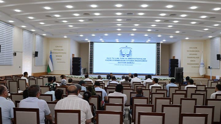 Navoiyda Oliy ta’lim, fan va innovatsiyalar vazirligi sayyor qabuli o‘tkazildi