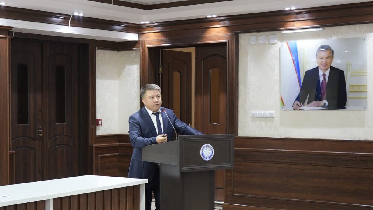 Qoraqalpog‘iston oliygohlarining xalqaro reytinglarda muvaffaqiyatga erishish yo‘llari muhokama qilindi