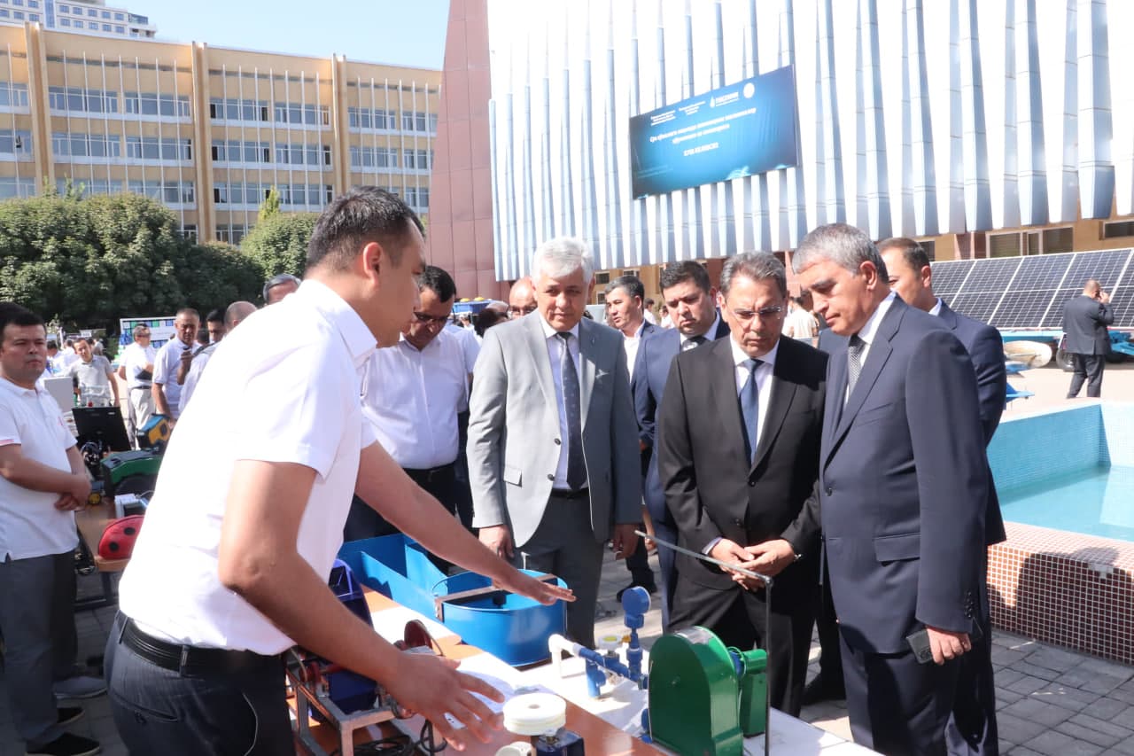 Olimlar va tadbirkorlar bilan muloqot: suv xo‘jaligida yangi ishlanmalar taqdim etildi