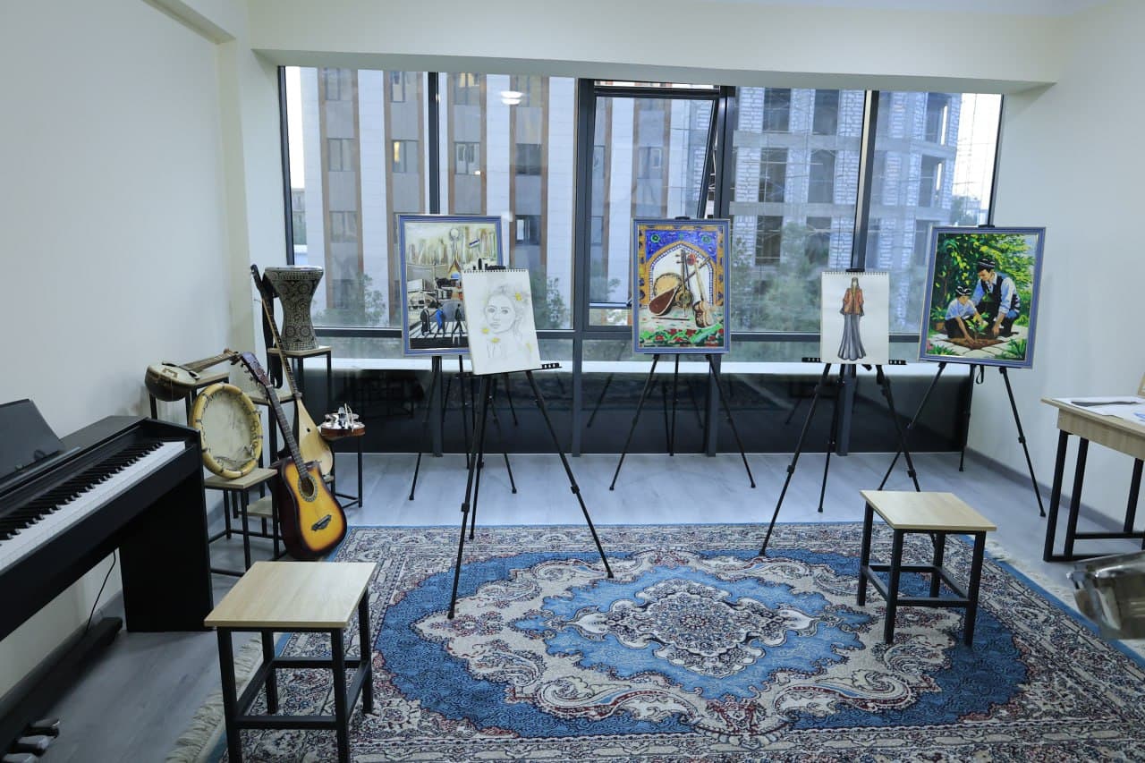 Vazir Namangan davlat texnika universitetida DXSH asosida qurilgan yangi talabalar turarjoyi bilan tanishdi