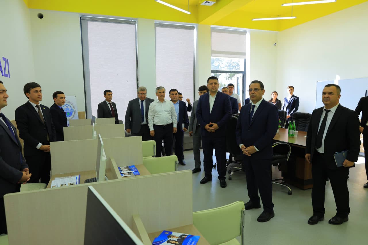 Namangan davlat texnika universiteti bitiruvchilarini ish bilan taʼminlashga qaratilgan istiqbolli loyihalari taqdimoti oʻtkazildi