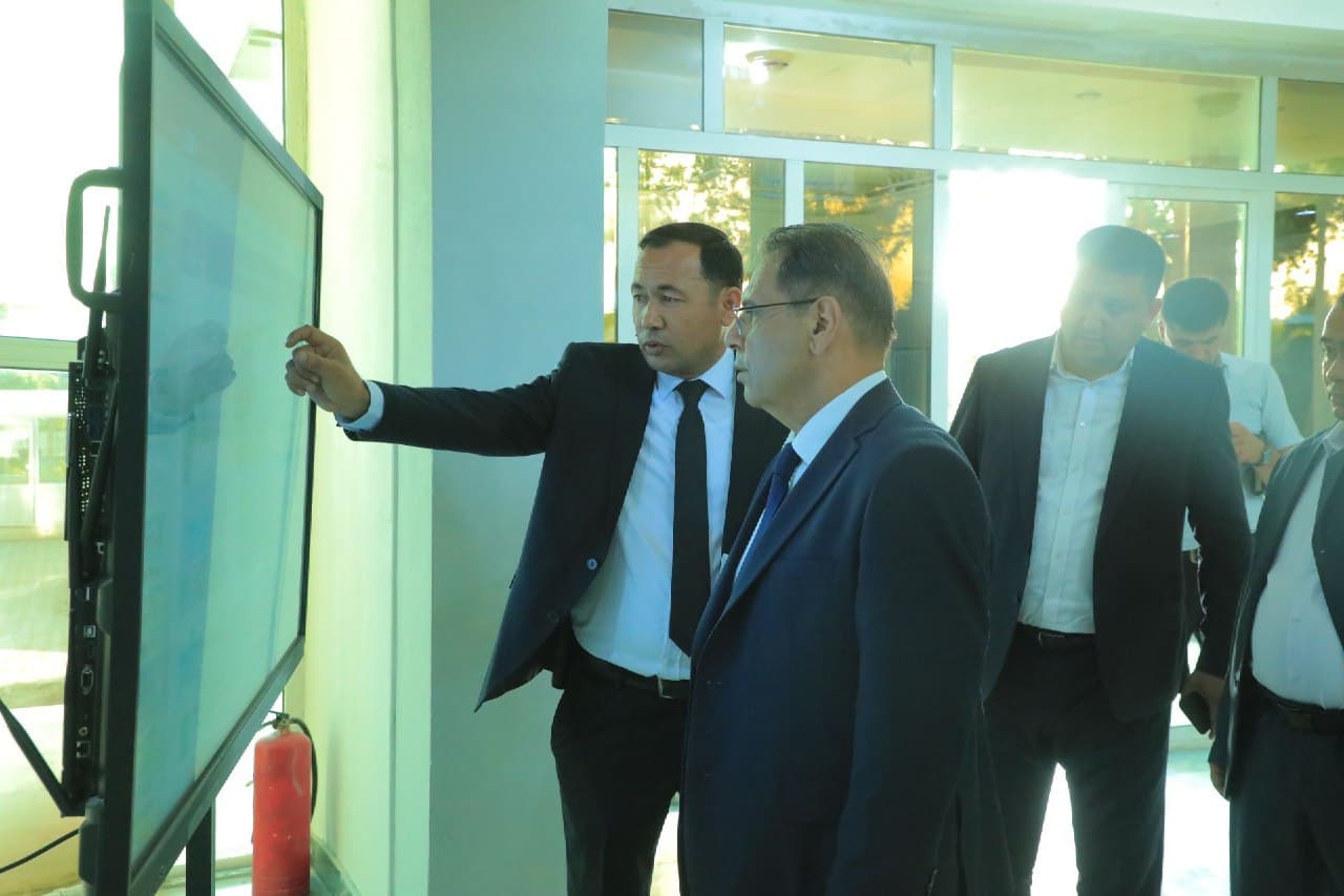 Xalqaro ta’lim dasturi joriy etilgan politexnikum faoliyati o‘rganildi