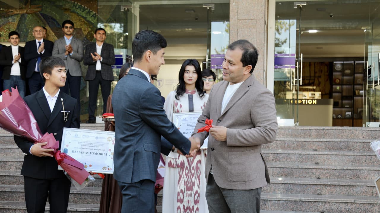 “Bo‘lajak yosh muhandislar” olimpiadasi g‘oliblari taqdirlandi va yangi “Padel” korti ochildi