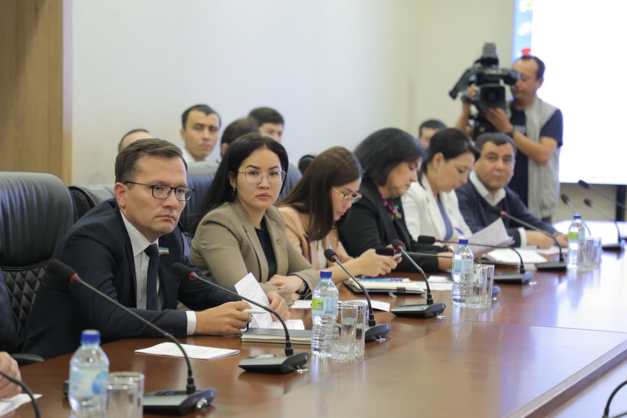 Ilmiy izlanish olib borayotgan tadqiqotchilar bilan uchrashuv o‘tkazildi