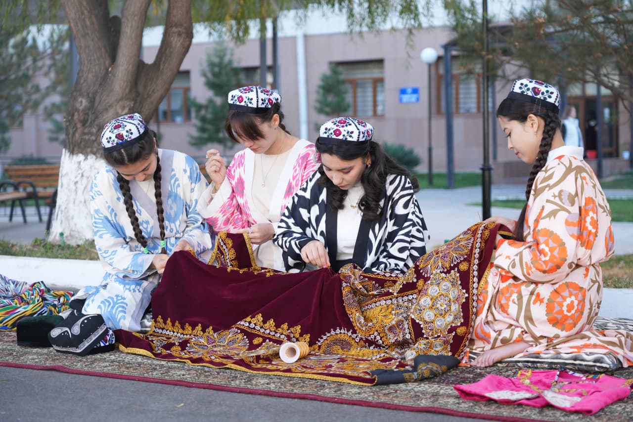 В Ташкенте начал свою работу второй Узбекистано-Китайский образовательный форум