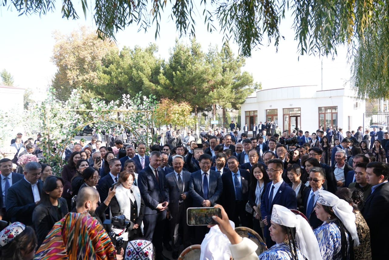 В Ташкенте начал свою работу второй Узбекистано-Китайский образовательный форум