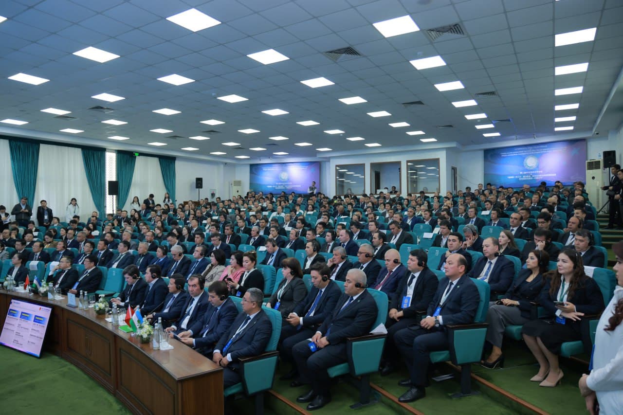 Второй Узбекистано-Китайский образовательный форум официально открыт