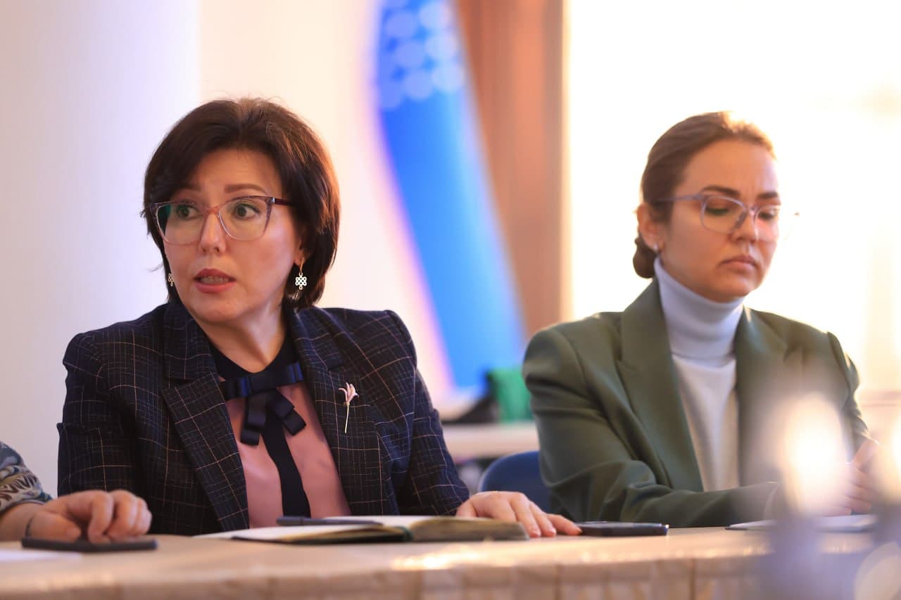 Vazir OTM psixologlari bilan davra suhbati o‘tkazdi