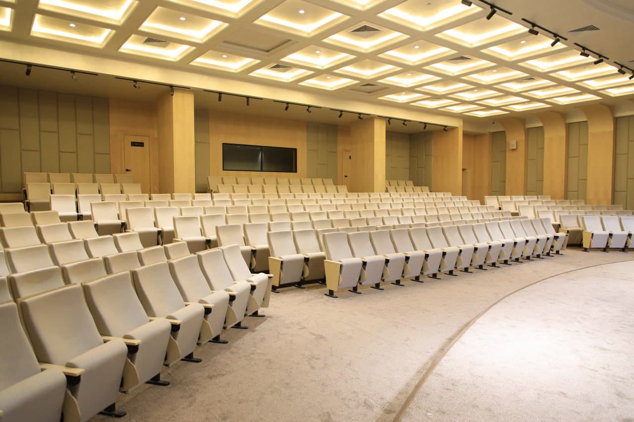 Vazir SamDAQUning yangi oʻquv binosida boʻldi