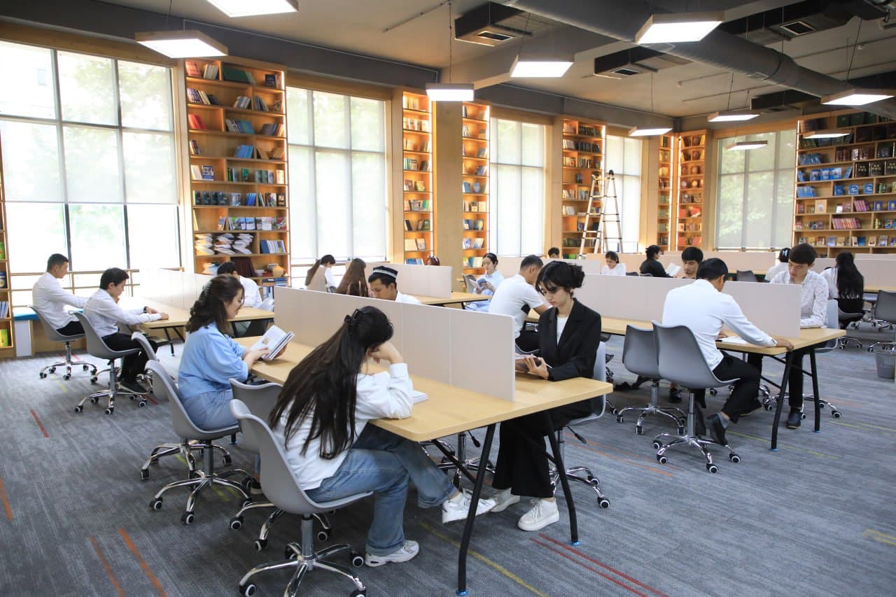 Vazir SamDAQUning yangi oʻquv binosida boʻldi