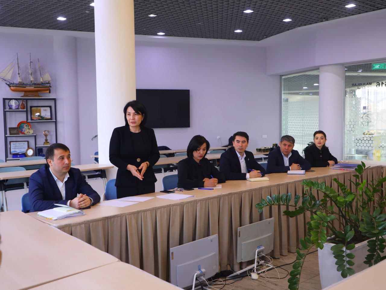 Vazirlik tizimida gender tenglik siyosati ijrosi bo‘yicha yig‘ilish bo‘lib o‘tdi