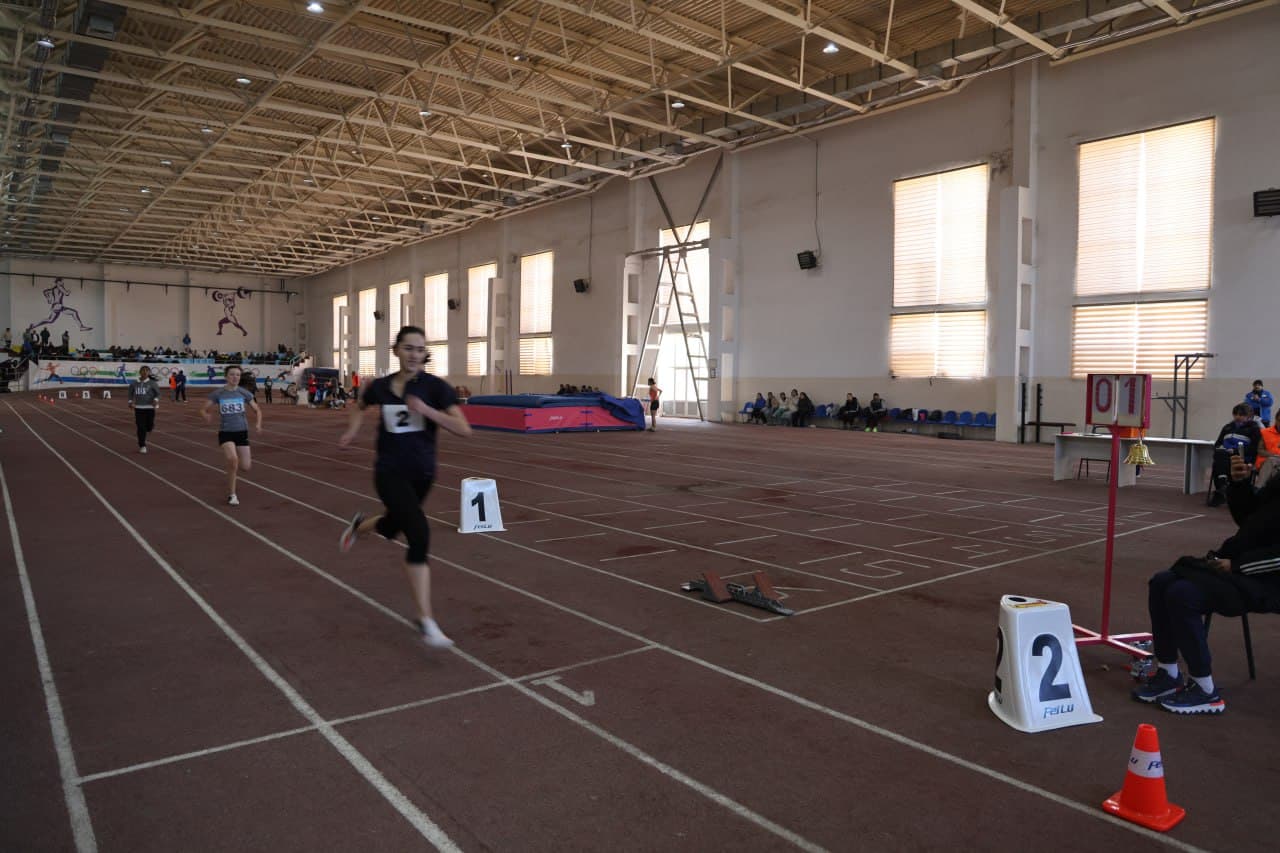“Barkamol avlod – 2025” sport musobaqalarining yengil atletika yo‘nalishi bo‘yicha respublika final bosqichi boshlandi