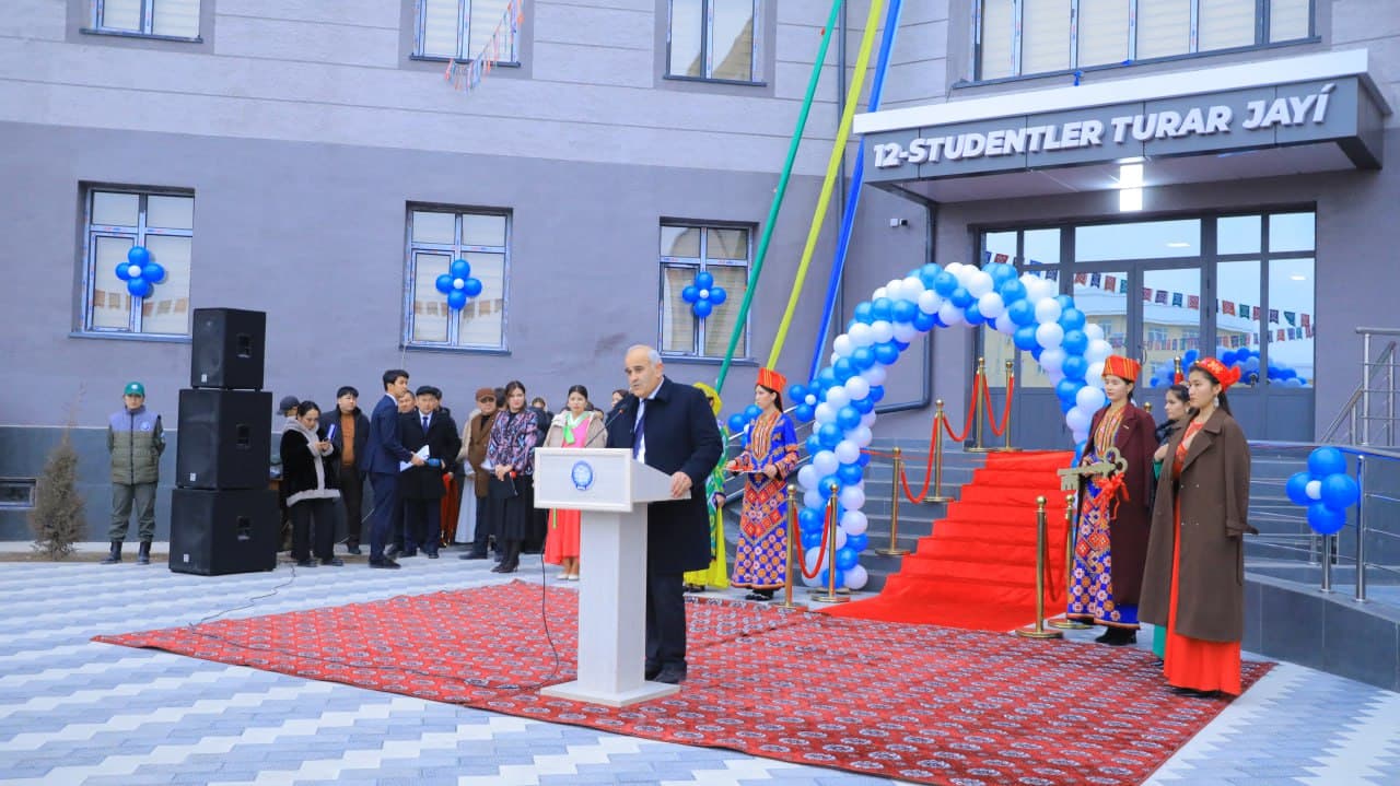 Qoraqalpoq davlat universitetida yangi 400 o‘rinli talabalar turar joyi foydalanishga topshirildi