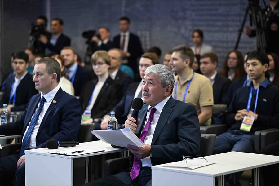 Moskvadagi xalqaro ilm-fan va texnologiya konferensiyasida oʻzbekistonlik yosh olimlar ishtirok etdi