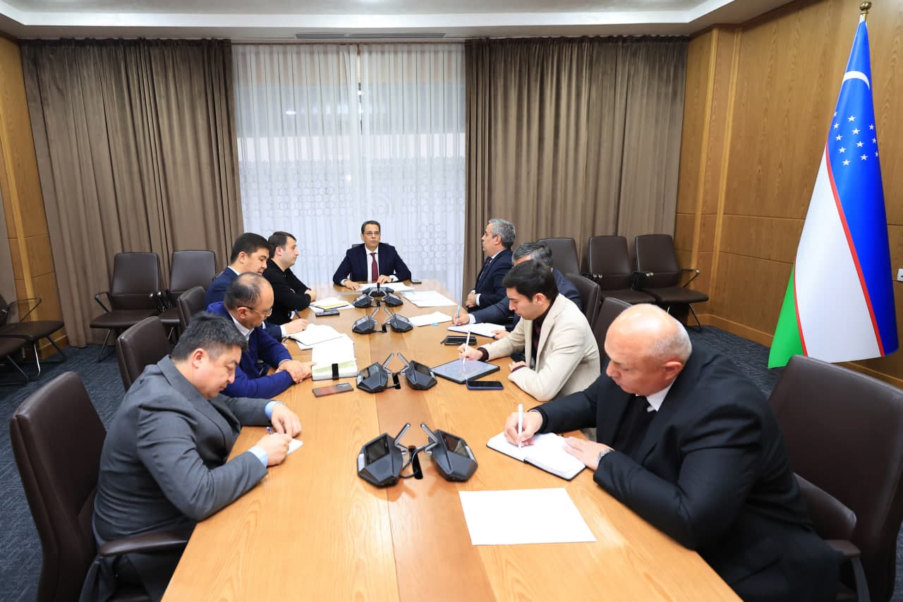 Vazir va arxitektura yoʻnalishida kadrlar tayyorlovchi oliygohlar rahbarlari ishtirokida yigʻilish boʻlib oʻtdi