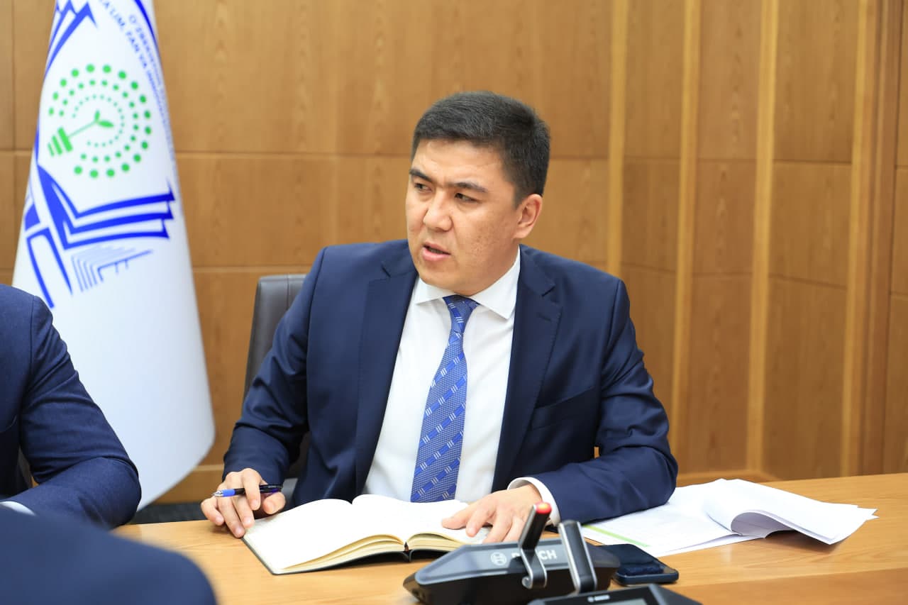 Aholi va qishloq xoʻjaligini roʻyxatga olish masalalari boʻyicha oliy taʼlim tashkilotlari rahbarlari ishtirokida yigʻilish oʻtkazildi