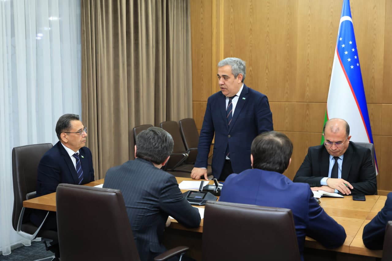 Aholi va qishloq xoʻjaligini roʻyxatga olish masalalari boʻyicha oliy taʼlim tashkilotlari rahbarlari ishtirokida yigʻilish oʻtkazildi