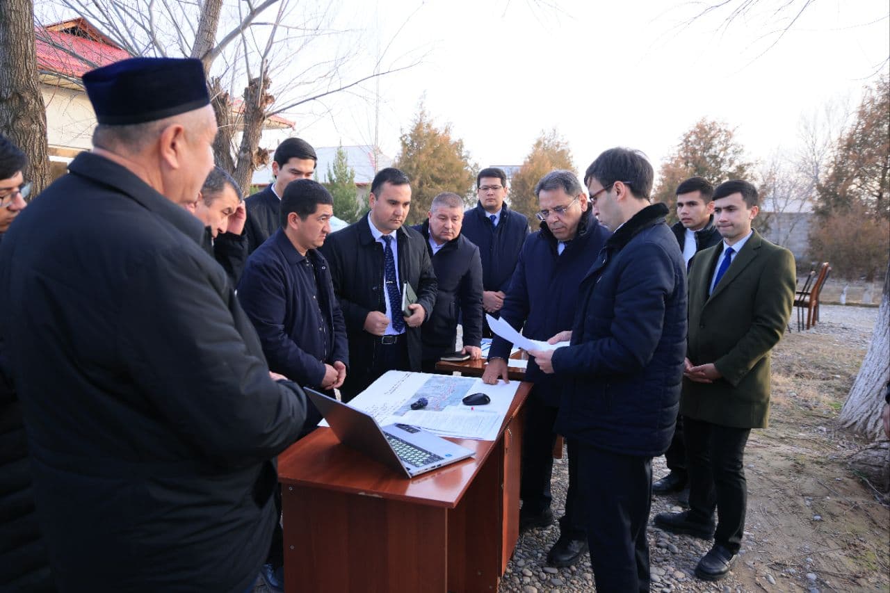 Vazir Samarqandda mahallalarni rivojlantirish boʻyicha talabalar loyihalari bilan tanishdi