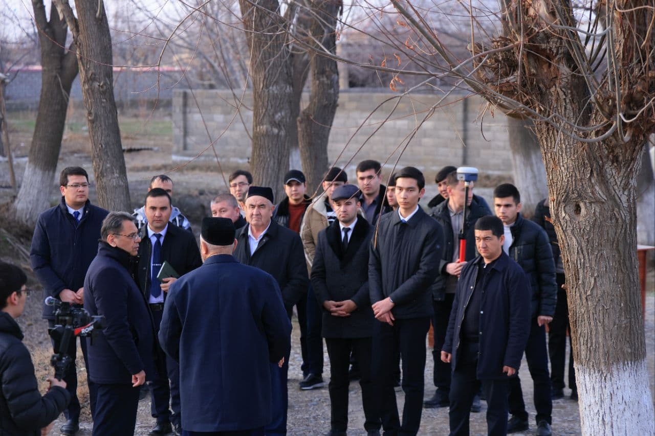 Vazir Samarqandda mahallalarni rivojlantirish boʻyicha talabalar loyihalari bilan tanishdi