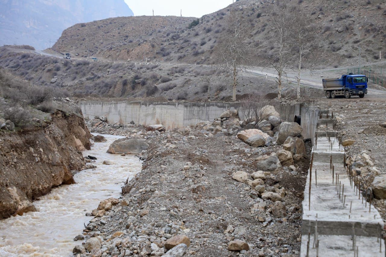 Talabalar g‘oyasi amalda: “og‘ir” mahallalar infratuzilmasi yangilanmoqda