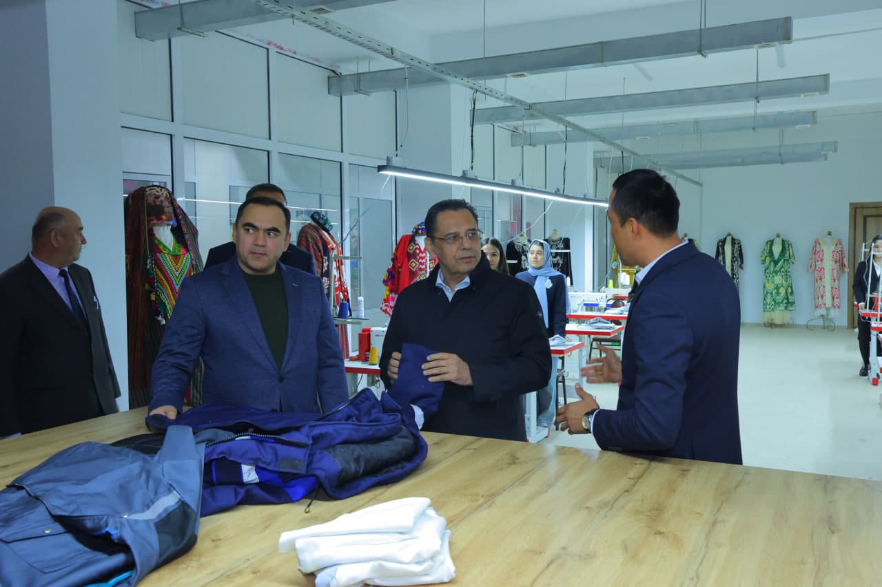 Vazir Termiz davlat universitetida “Yoshlar kuni” tadbirlarida ishtirok etdi