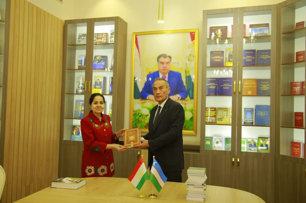 Agreement Reached to Establish an Uzbek Language and Culture Center in Dushanbe