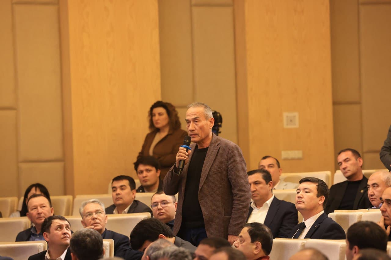 Samarqandda rektorlar ishtirokida oliy taʼlimni transformatsiya qilish masalasi muhokama qilindi