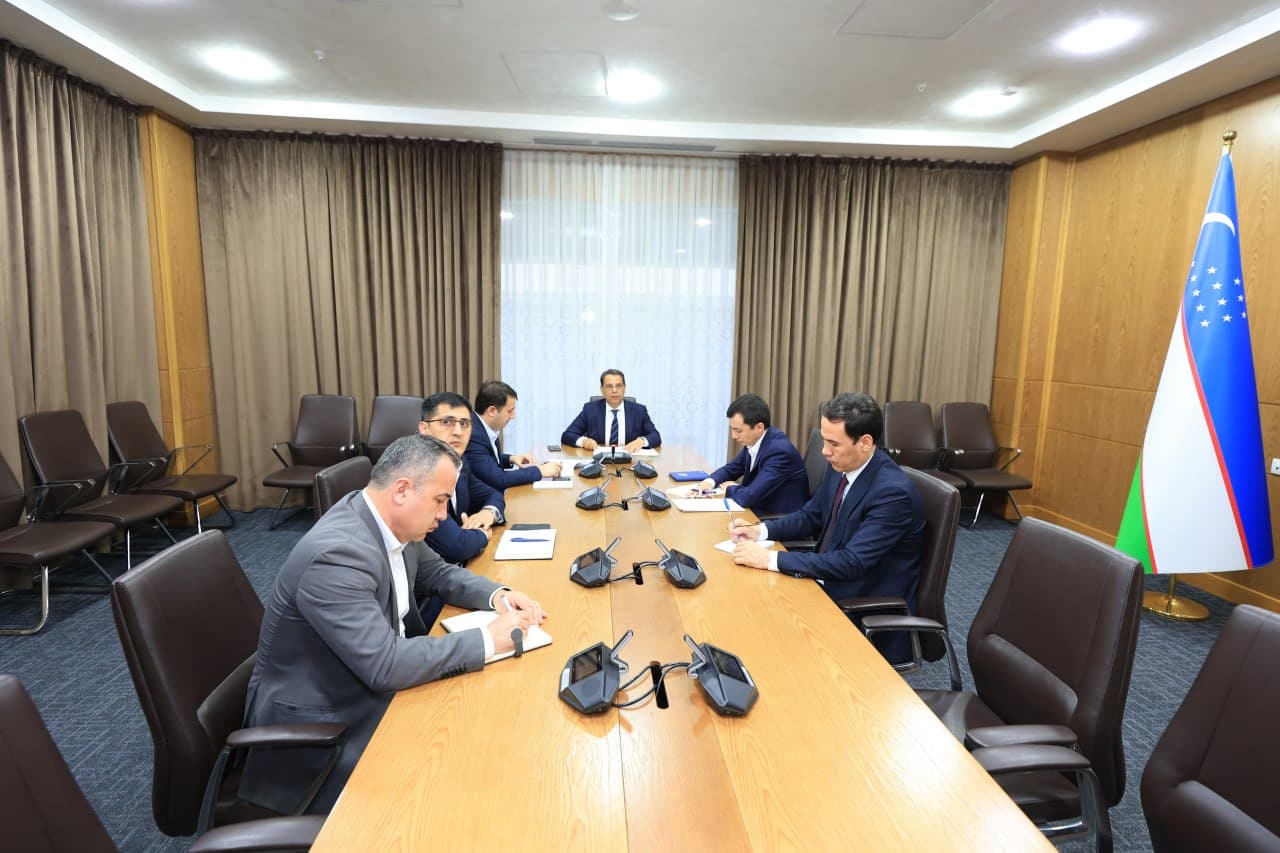 Navoiy davlat universiteti Kuzatuv kengashining navbatdagi yigʻilishi boʻlib oʻtdi