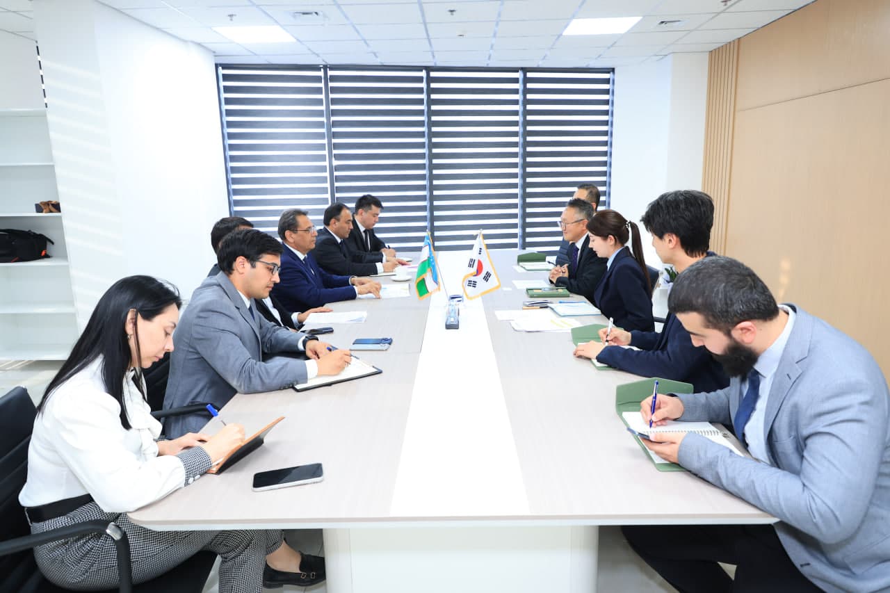 Будет реализован совместный проект по модернизации профессионального образования с Эксимбанком