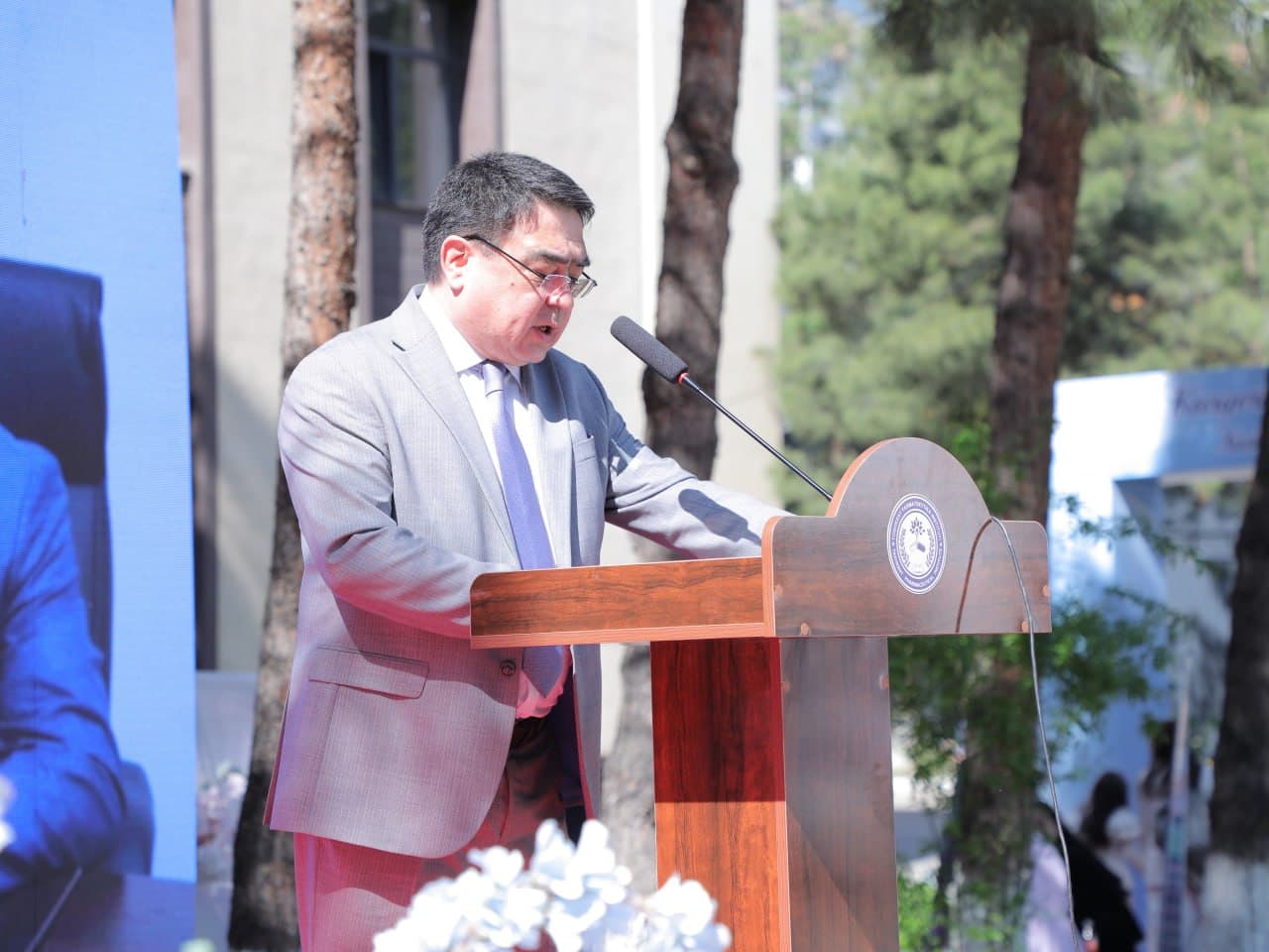 Toshkent farmatsevtika institutida “Karyera kuni” doirasida “Bo‘sh ish o‘rinlari mehnat yarmarkasi” o‘tkazildi