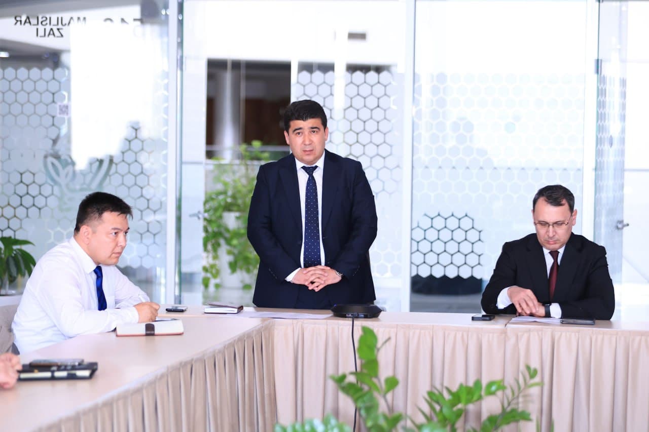 Taʼlim va fan sohasida kasbiy malakalarni rivojlantirish: standartlar va zamonaviy yondashuvlar