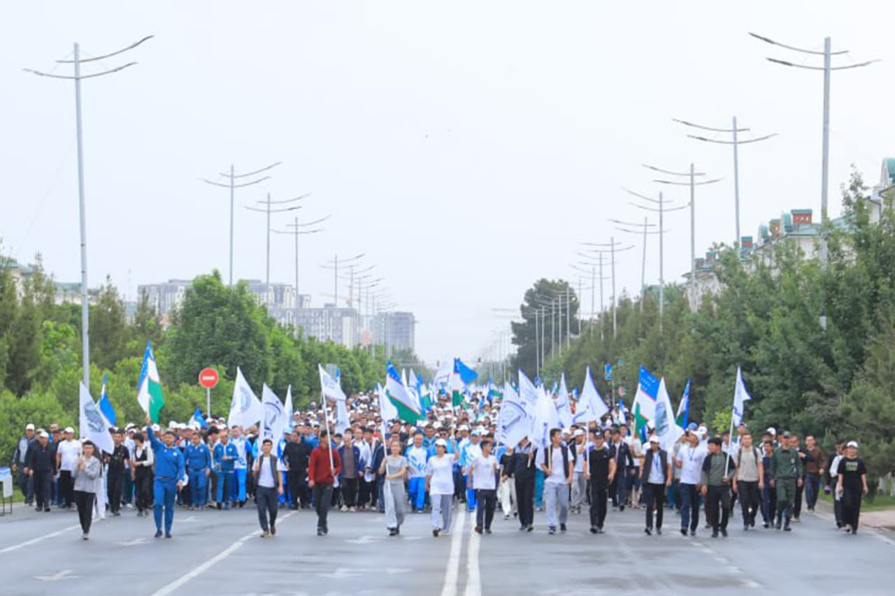 Termizda rektorlar marafoni: salomatlik sari o‘n ming qadam