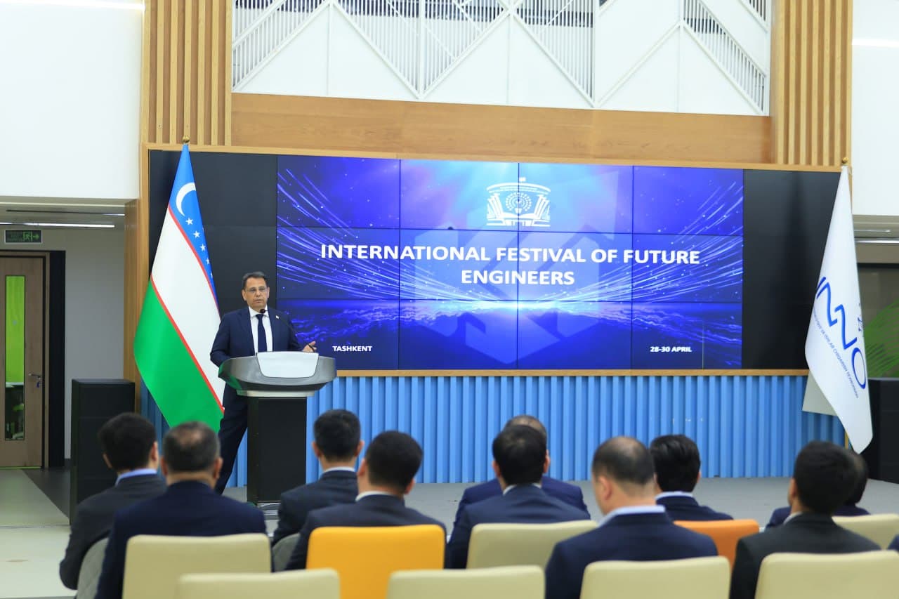 Vazir “INNO” texnoparkida yosh muhandislar bilan muloqot qildi