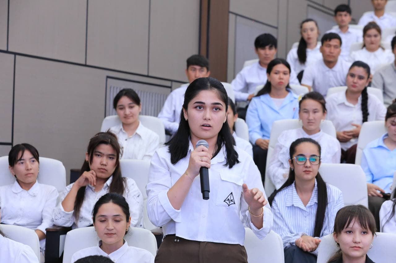 Talaba Expo – 2026: Termiz davlat pedagogika institutida ochiq muloqot oʻtkazildi