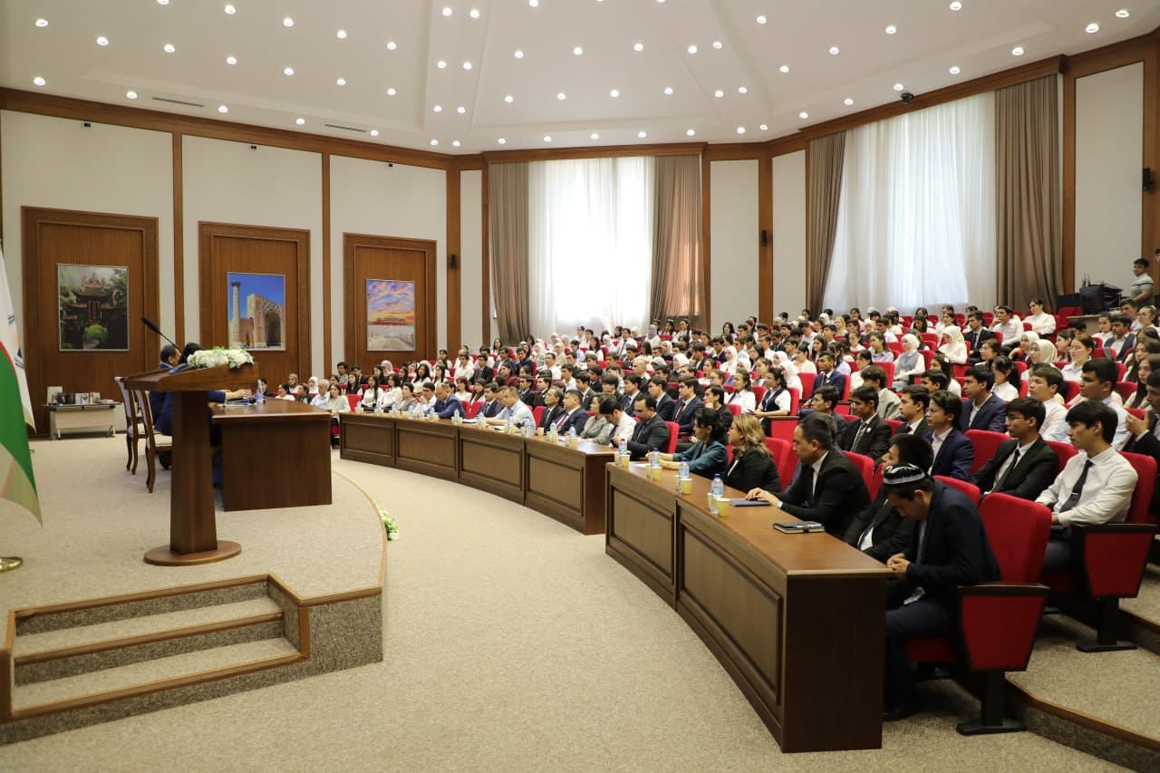 Toshkent davlat sharqshunoslik universitetida “Vazir va yoshlar muloqoti” o‘tkazildi