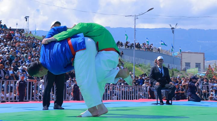 Talabalar milliy kurash bo‘yicha sovrinli o‘rinlarni qo‘lga kiritdi!
