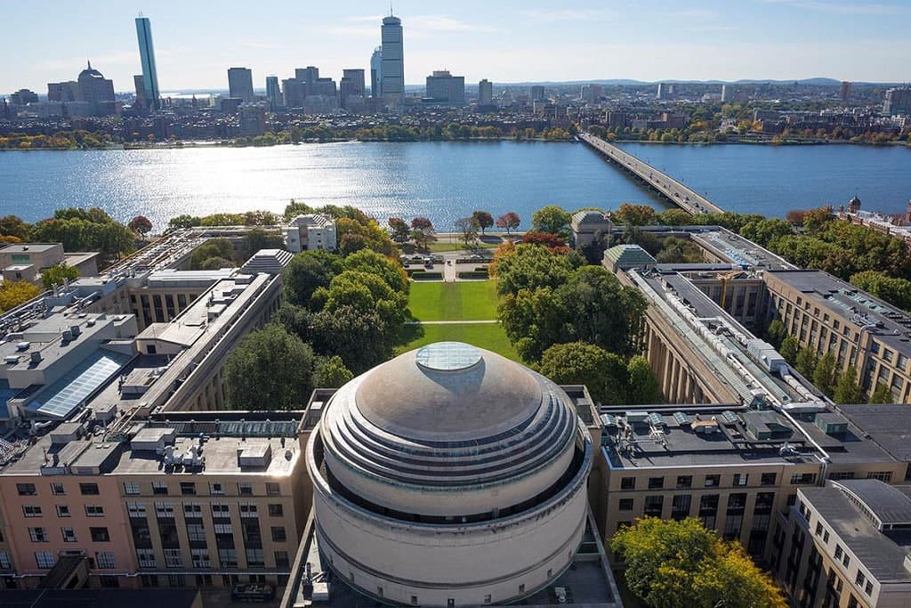 Future 100 Program: Exploring the Innovation Ecosystem of MIT — the World’s No. 1 University