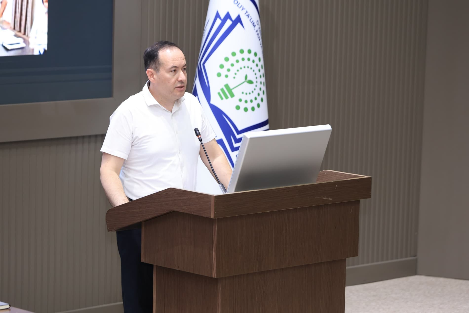 Oliy ta’limda bitiruvchilar bandligi va “Qabul–2026” masalalari muhokama qilindi